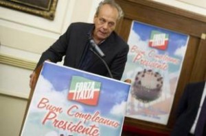 TORTA DI COMPLEANNO PER BERLUSCONI NITTO PALMA CARFAGNA