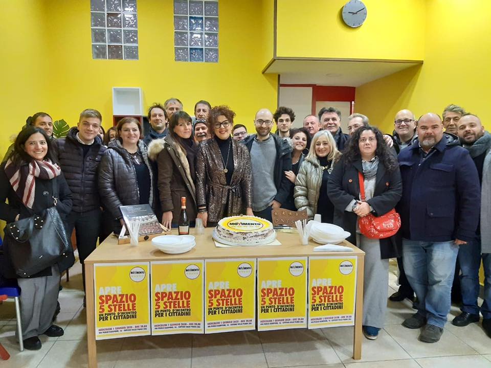 GIFFONI VALLE PIANA. LA DEPUTATA ANNA BILOTTI APRE LO SPAZIO 5 STELLE